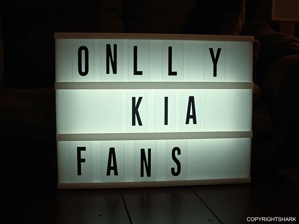 Cinema Light Box for Reddit watermarking